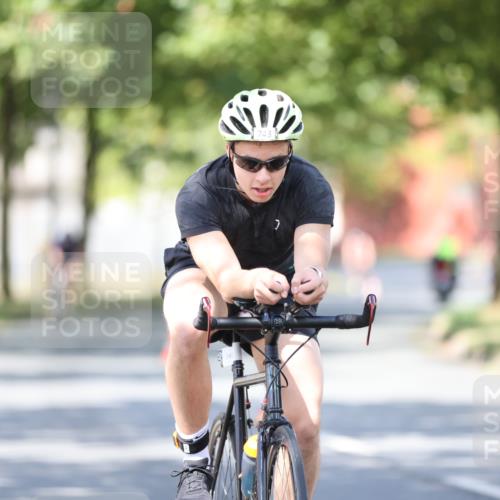 11.08.2024 - GEWOBA Citytriathlon Bremen H.Heesch http://msf.ph/oto/6797474 11.08.2024 11:52:05 Laufen  meine-sportfotos.de