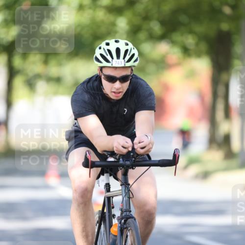 11.08.2024 - GEWOBA Citytriathlon Bremen H.Heesch http://msf.ph/oto/6797476 11.08.2024 11:52:05 Laufen  meine-sportfotos.de