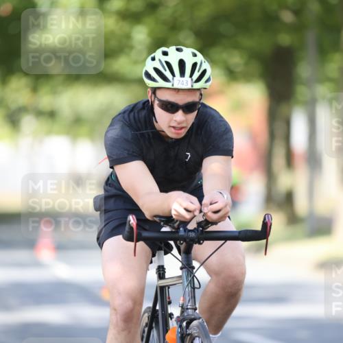 11.08.2024 - GEWOBA Citytriathlon Bremen H.Heesch http://msf.ph/oto/6797478 11.08.2024 11:52:05 Laufen  meine-sportfotos.de