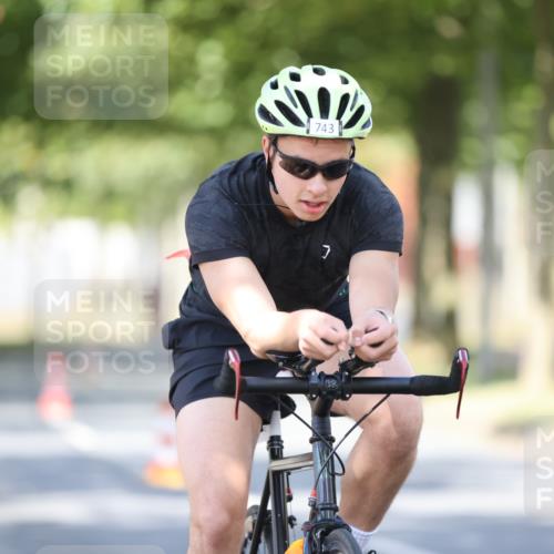 11.08.2024 - GEWOBA Citytriathlon Bremen H.Heesch http://msf.ph/oto/6797479 11.08.2024 11:52:05 Laufen  meine-sportfotos.de
