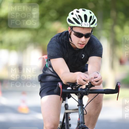 11.08.2024 - GEWOBA Citytriathlon Bremen H.Heesch http://msf.ph/oto/6797481 11.08.2024 11:52:05 Laufen  meine-sportfotos.de