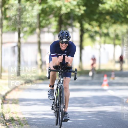 11.08.2024 - GEWOBA Citytriathlon Bremen H.Heesch http://msf.ph/oto/6797483 11.08.2024 11:52:10 Laufen  meine-sportfotos.de