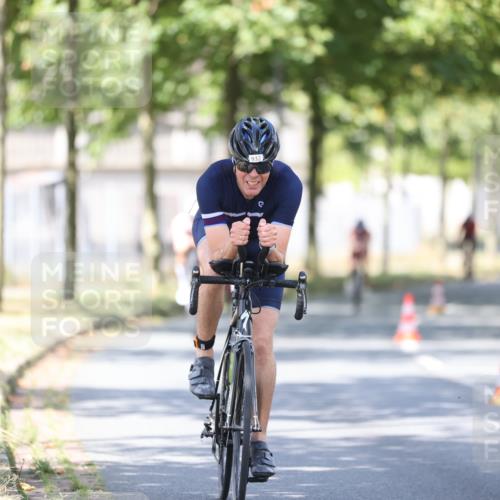 11.08.2024 - GEWOBA Citytriathlon Bremen H.Heesch http://msf.ph/oto/6797484 11.08.2024 11:52:10 Laufen  meine-sportfotos.de