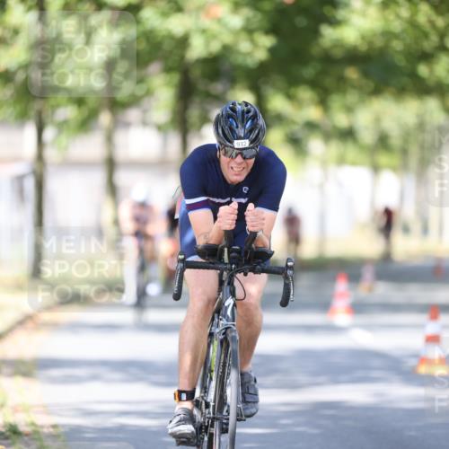 11.08.2024 - GEWOBA Citytriathlon Bremen H.Heesch http://msf.ph/oto/6797488 11.08.2024 11:52:10 Laufen  meine-sportfotos.de