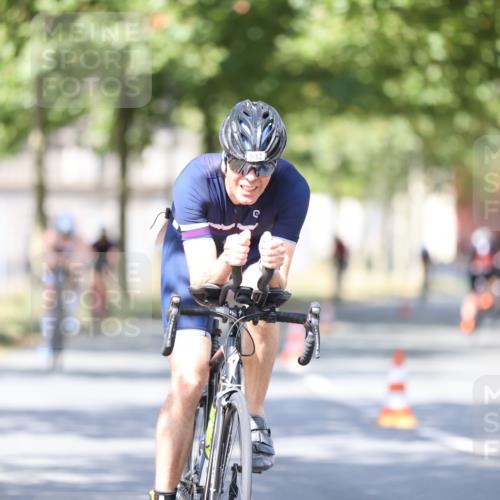 11.08.2024 - GEWOBA Citytriathlon Bremen H.Heesch http://msf.ph/oto/6797492 11.08.2024 11:52:10 Laufen  meine-sportfotos.de