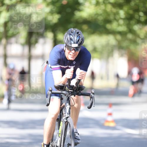 11.08.2024 - GEWOBA Citytriathlon Bremen H.Heesch http://msf.ph/oto/6797493 11.08.2024 11:52:10 Laufen  meine-sportfotos.de