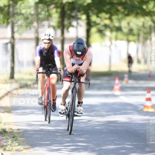 11.08.2024 - GEWOBA Citytriathlon Bremen H.Heesch http://msf.ph/oto/6797515 11.08.2024 11:52:14 Laufen  meine-sportfotos.de