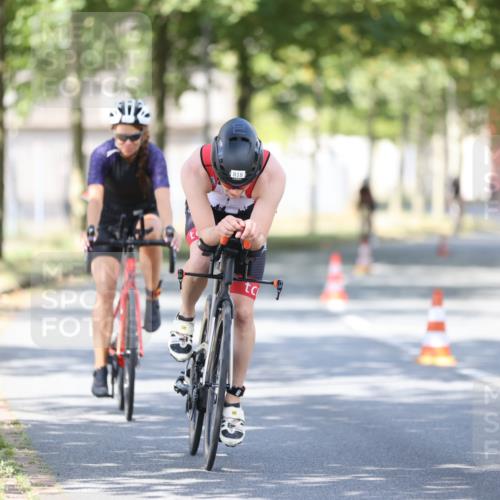 11.08.2024 - GEWOBA Citytriathlon Bremen H.Heesch http://msf.ph/oto/6797519 11.08.2024 11:52:14 Laufen  meine-sportfotos.de