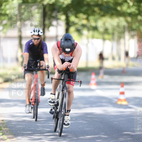 11.08.2024 - GEWOBA Citytriathlon Bremen H.Heesch http://msf.ph/oto/6797520 11.08.2024 11:52:14 Laufen  meine-sportfotos.de