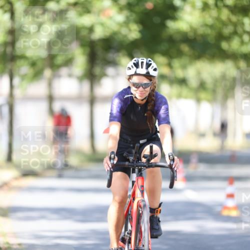 11.08.2024 - GEWOBA Citytriathlon Bremen H.Heesch http://msf.ph/oto/6797524 11.08.2024 11:52:15 Laufen  meine-sportfotos.de