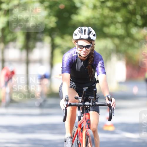 11.08.2024 - GEWOBA Citytriathlon Bremen H.Heesch http://msf.ph/oto/6797530 11.08.2024 11:52:15 Laufen  meine-sportfotos.de