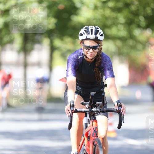 11.08.2024 - GEWOBA Citytriathlon Bremen H.Heesch http://msf.ph/oto/6797531 11.08.2024 11:52:15 Laufen  meine-sportfotos.de