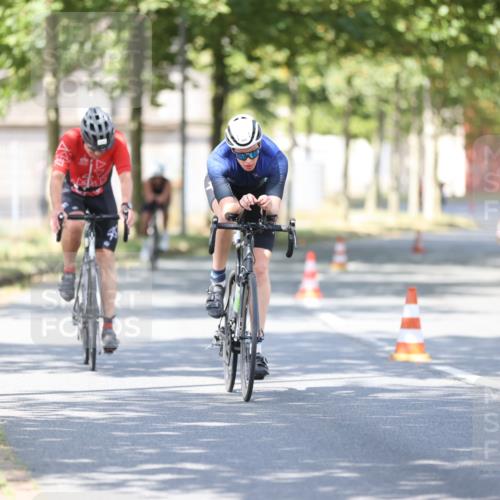 11.08.2024 - GEWOBA Citytriathlon Bremen H.Heesch http://msf.ph/oto/6797544 11.08.2024 11:52:17 Laufen  meine-sportfotos.de