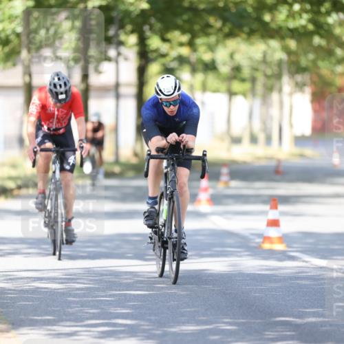11.08.2024 - GEWOBA Citytriathlon Bremen H.Heesch http://msf.ph/oto/6797546 11.08.2024 11:52:17 Laufen  meine-sportfotos.de