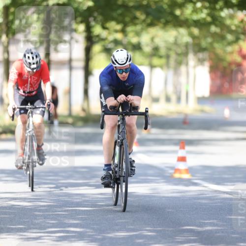 11.08.2024 - GEWOBA Citytriathlon Bremen H.Heesch http://msf.ph/oto/6797550 11.08.2024 11:52:18 Laufen  meine-sportfotos.de