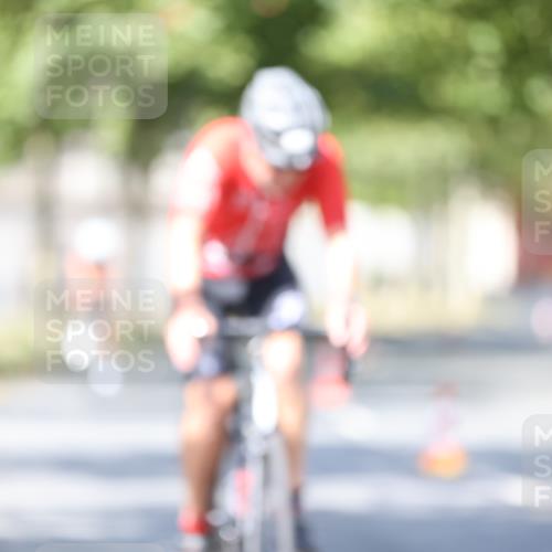 11.08.2024 - GEWOBA Citytriathlon Bremen H.Heesch http://msf.ph/oto/6797561 11.08.2024 11:52:19 Laufen  meine-sportfotos.de