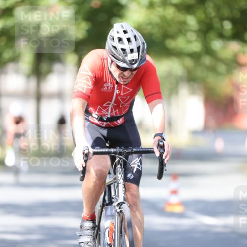 11.08.2024 - GEWOBA Citytriathlon Bremen H.Heesch http://msf.ph/oto/6797568 11.08.2024 11:52:19 Laufen  meine-sportfotos.de