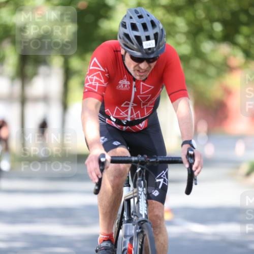 11.08.2024 - GEWOBA Citytriathlon Bremen H.Heesch http://msf.ph/oto/6797574 11.08.2024 11:52:19 Laufen  meine-sportfotos.de