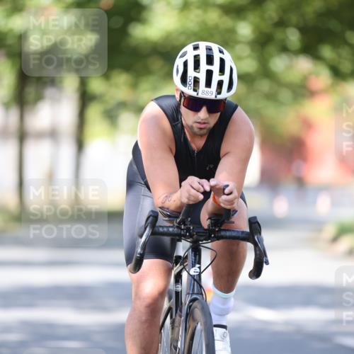 11.08.2024 - GEWOBA Citytriathlon Bremen H.Heesch http://msf.ph/oto/6797640 11.08.2024 11:52:22 Laufen  meine-sportfotos.de