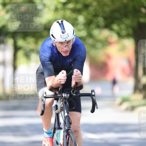 11.08.2024 - GEWOBA Citytriathlon Bremen H.Heesch http://msf.ph/oto/6797725 11.08.2024 11:52:36 Laufen  meine-sportfotos.de