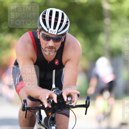 11.08.2024 - GEWOBA Citytriathlon Bremen H.Heesch http://msf.ph/oto/6797834 11.08.2024 11:52:52 Laufen  meine-sportfotos.de