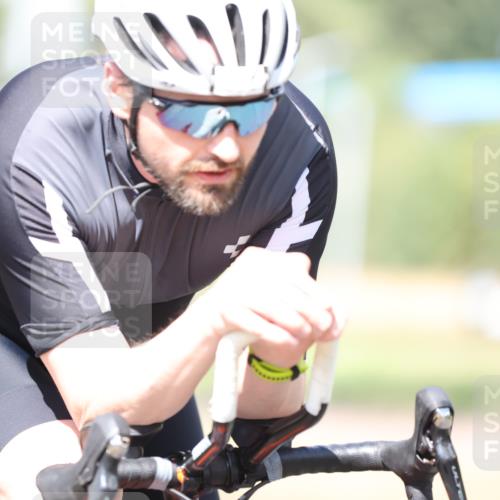 11.08.2024 - GEWOBA Citytriathlon Bremen H.Heesch http://msf.ph/oto/6797881 11.08.2024 11:52:57 Laufen  meine-sportfotos.de