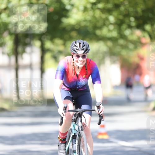 11.08.2024 - GEWOBA Citytriathlon Bremen H.Heesch http://msf.ph/oto/6797885 11.08.2024 11:53:00 Laufen  meine-sportfotos.de