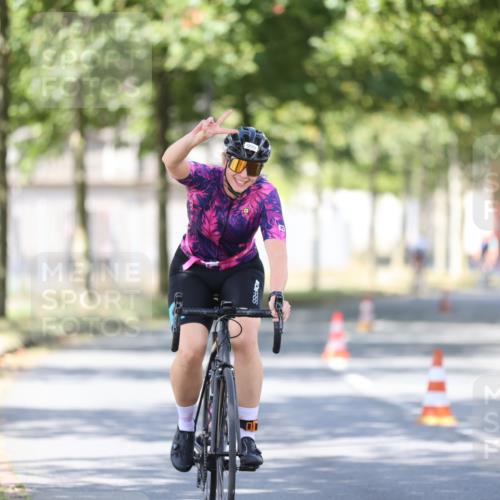 11.08.2024 - GEWOBA Citytriathlon Bremen H.Heesch http://msf.ph/oto/6797996 11.08.2024 11:53:20 Laufen  meine-sportfotos.de