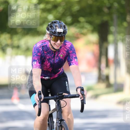 11.08.2024 - GEWOBA Citytriathlon Bremen H.Heesch http://msf.ph/oto/6798025 11.08.2024 11:53:21 Laufen  meine-sportfotos.de