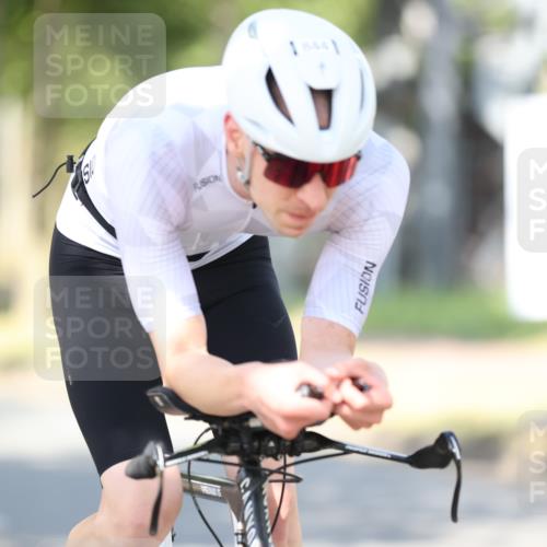 11.08.2024 - GEWOBA Citytriathlon Bremen H.Heesch http://msf.ph/oto/6798044 11.08.2024 11:53:29 Laufen  meine-sportfotos.de
