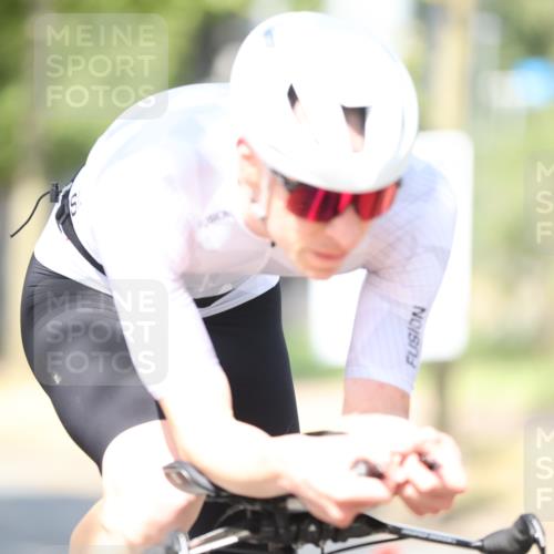 11.08.2024 - GEWOBA Citytriathlon Bremen H.Heesch http://msf.ph/oto/6798049 11.08.2024 11:53:29 Laufen  meine-sportfotos.de