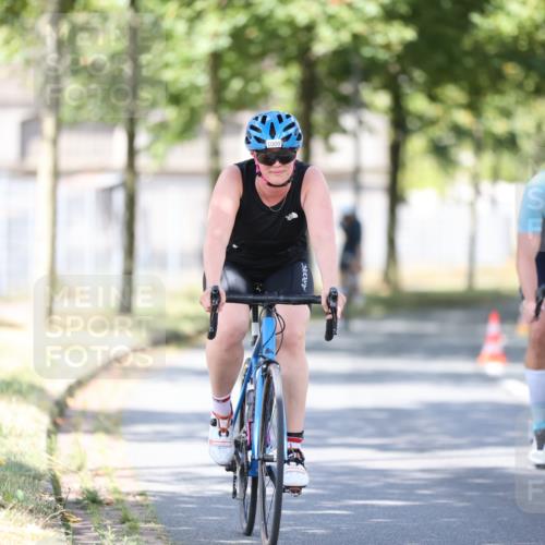 11.08.2024 - GEWOBA Citytriathlon Bremen H.Heesch http://msf.ph/oto/6798113 11.08.2024 11:53:40 Laufen  meine-sportfotos.de