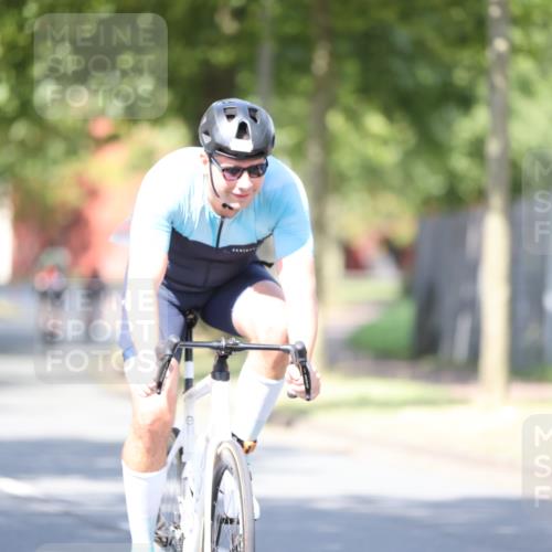 11.08.2024 - GEWOBA Citytriathlon Bremen H.Heesch http://msf.ph/oto/6798114 11.08.2024 11:53:41 Laufen  meine-sportfotos.de