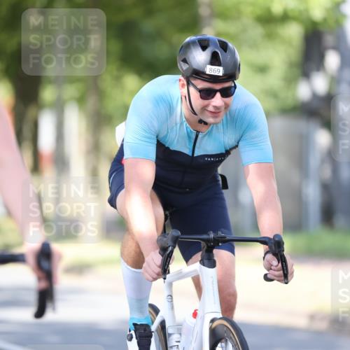 11.08.2024 - GEWOBA Citytriathlon Bremen H.Heesch http://msf.ph/oto/6798127 11.08.2024 11:53:41 Laufen  meine-sportfotos.de