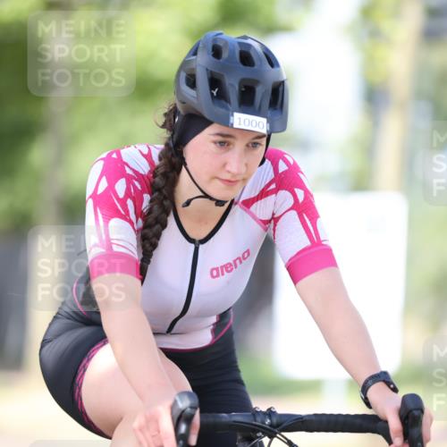 11.08.2024 - GEWOBA Citytriathlon Bremen H.Heesch http://msf.ph/oto/6798194 11.08.2024 11:54:01 Laufen  meine-sportfotos.de