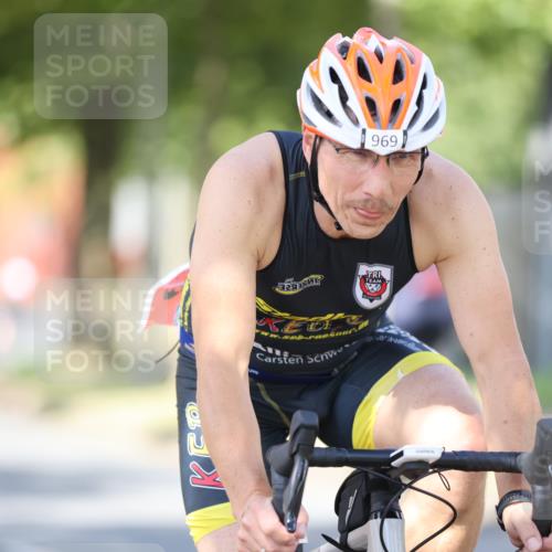 11.08.2024 - GEWOBA Citytriathlon Bremen H.Heesch http://msf.ph/oto/6798235 11.08.2024 11:54:04 Laufen  meine-sportfotos.de