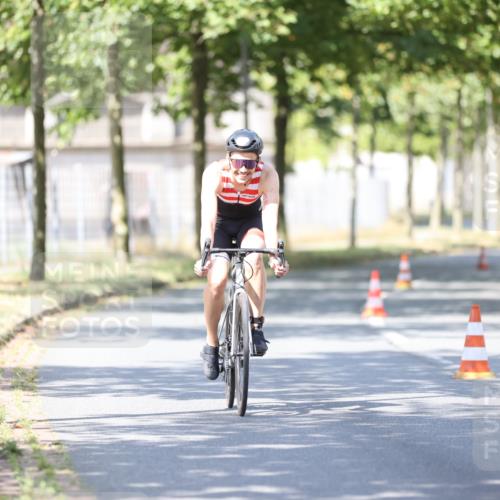 11.08.2024 - GEWOBA Citytriathlon Bremen H.Heesch http://msf.ph/oto/6798276 11.08.2024 11:54:11 Laufen  meine-sportfotos.de