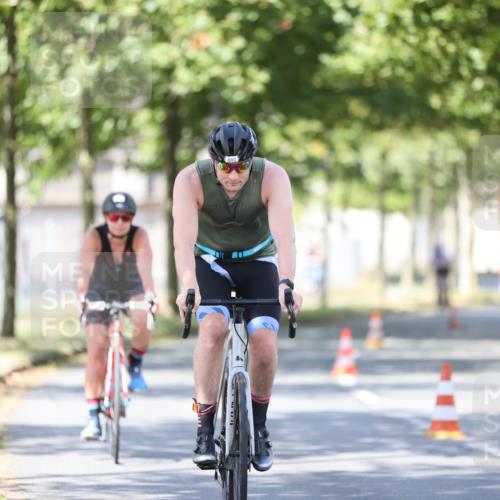 11.08.2024 - GEWOBA Citytriathlon Bremen H.Heesch http://msf.ph/oto/6798338 11.08.2024 11:54:25 Laufen  meine-sportfotos.de