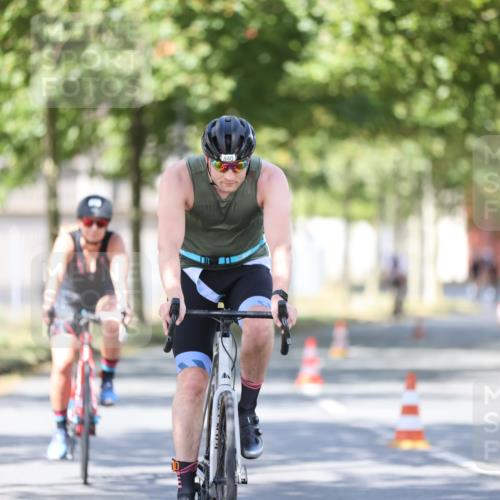 11.08.2024 - GEWOBA Citytriathlon Bremen H.Heesch http://msf.ph/oto/6798344 11.08.2024 11:54:25 Laufen  meine-sportfotos.de