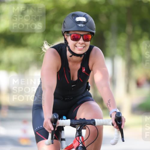 11.08.2024 - GEWOBA Citytriathlon Bremen H.Heesch http://msf.ph/oto/6798373 11.08.2024 11:54:27 Laufen  meine-sportfotos.de