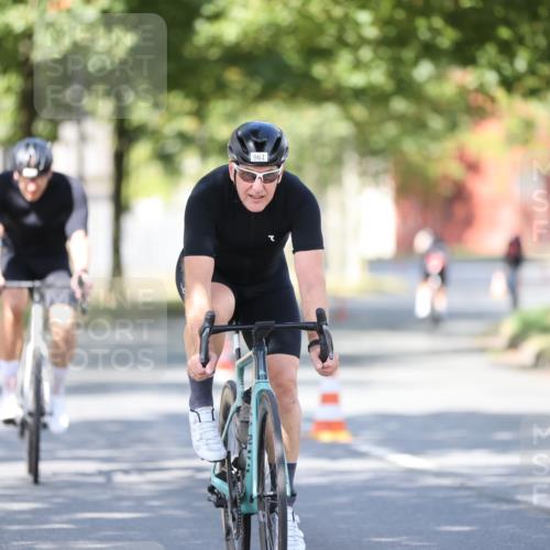 11.08.2024 - GEWOBA Citytriathlon Bremen H.Heesch http://msf.ph/oto/6798462 11.08.2024 11:54:38 Laufen  meine-sportfotos.de