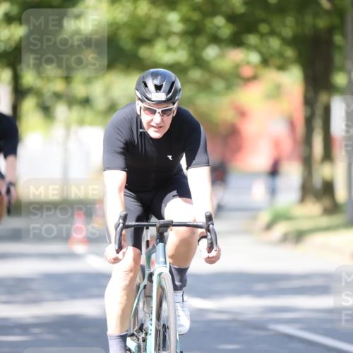 11.08.2024 - GEWOBA Citytriathlon Bremen H.Heesch http://msf.ph/oto/6798472 11.08.2024 11:54:38 Laufen  meine-sportfotos.de