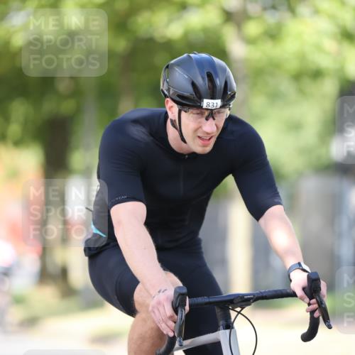 11.08.2024 - GEWOBA Citytriathlon Bremen H.Heesch http://msf.ph/oto/6798492 11.08.2024 11:54:39 Laufen  meine-sportfotos.de