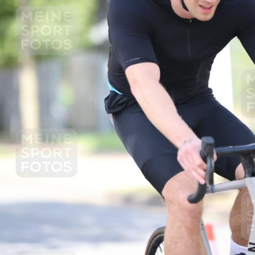 11.08.2024 - GEWOBA Citytriathlon Bremen H.Heesch http://msf.ph/oto/6798502 11.08.2024 11:54:40 Laufen  meine-sportfotos.de