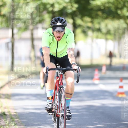11.08.2024 - GEWOBA Citytriathlon Bremen H.Heesch http://msf.ph/oto/6798595 11.08.2024 11:54:51 Laufen  meine-sportfotos.de