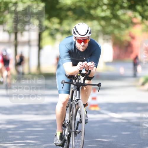 11.08.2024 - GEWOBA Citytriathlon Bremen H.Heesch http://msf.ph/oto/6798642 11.08.2024 11:54:53 Laufen  meine-sportfotos.de