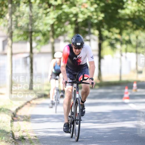 11.08.2024 - GEWOBA Citytriathlon Bremen H.Heesch http://msf.ph/oto/6798670 11.08.2024 11:54:56 Laufen  meine-sportfotos.de