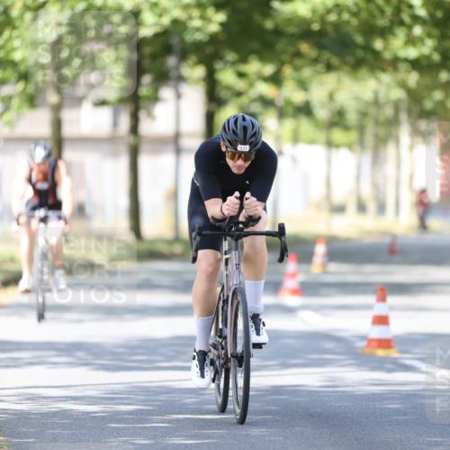 11.08.2024 - GEWOBA Citytriathlon Bremen H.Heesch http://msf.ph/oto/6798822 11.08.2024 11:55:40 Laufen  meine-sportfotos.de