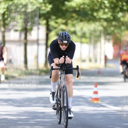 11.08.2024 - GEWOBA Citytriathlon Bremen H.Heesch http://msf.ph/oto/6798832 11.08.2024 11:55:40 Laufen  meine-sportfotos.de