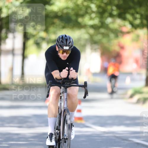 11.08.2024 - GEWOBA Citytriathlon Bremen H.Heesch http://msf.ph/oto/6798852 11.08.2024 11:55:40 Laufen  meine-sportfotos.de